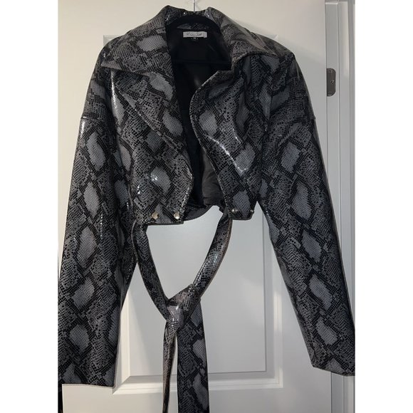 LaQuan Smith Teddy Bear Python-Print Jacket - Picture 7 of 12